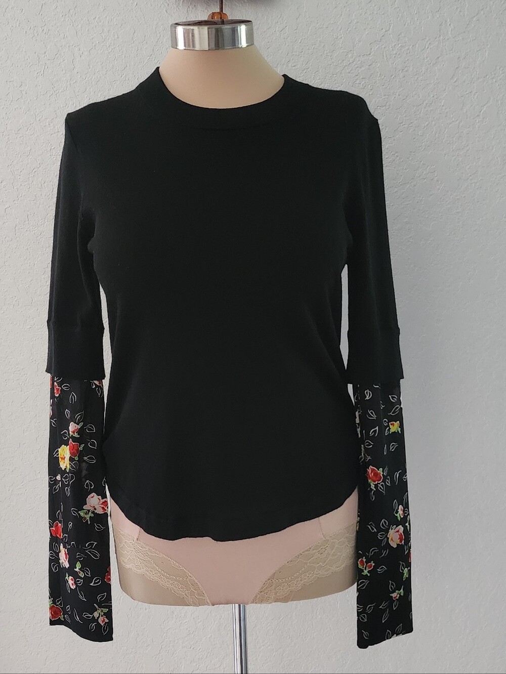 VERONICA BEARD | Black Long Sleeve Top with Floral Printed Sleeves